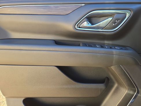 Used 2024 Chevrolet Tahoe Z71 image 15