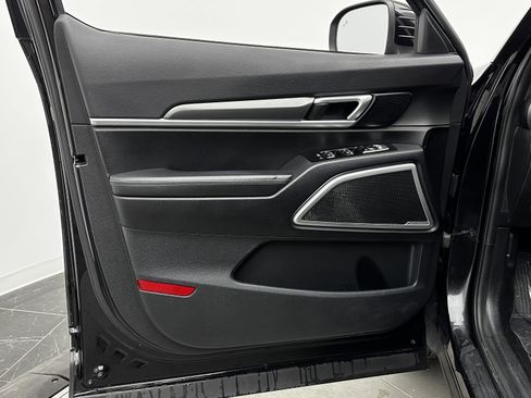 Used 2020 Kia Telluride LX image 10