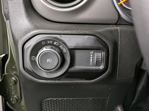 Used 2023 Jeep Wrangler Willys image 21