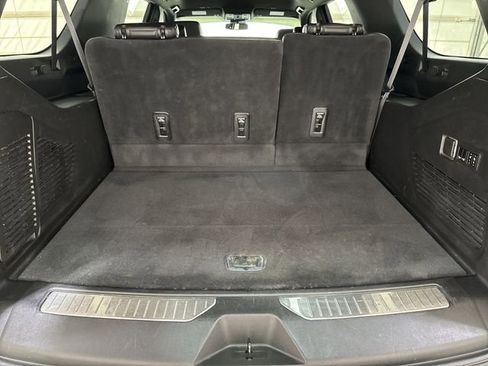Used 2023 GMC Yukon XL Denali AWD/4WD image 26