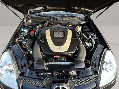 Used 2010 Mercedes-Benz SLK 300 image 31