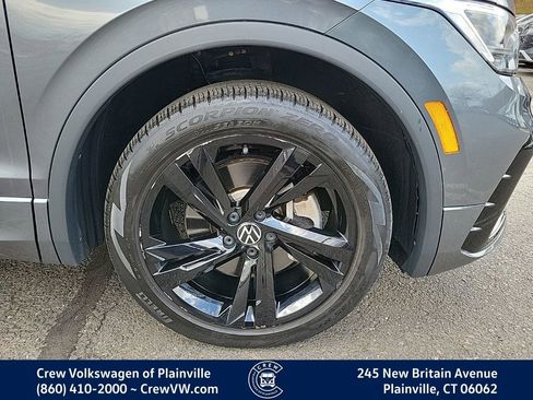 Used 2023 Volkswagen Tiguan SE R-Line FWD image 20