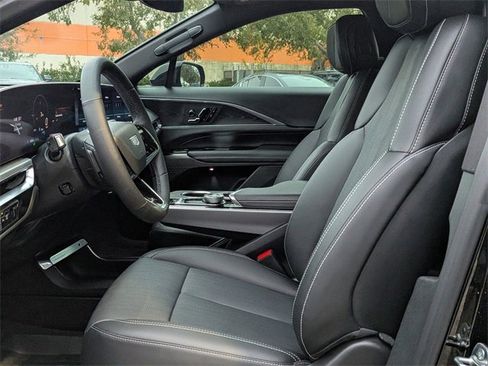 Used 2025 Cadillac Lyriq Sport image 12