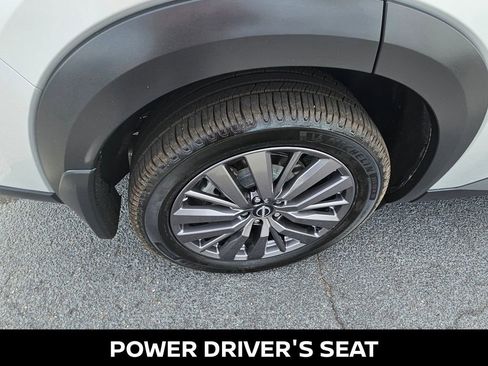Certified 2023 Nissan Pathfinder SL w/ SL Premium Package FWD image 11