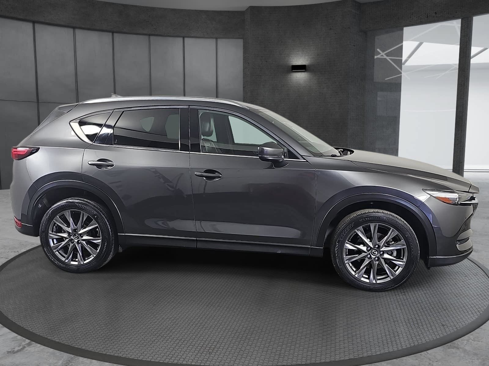 Used 2019 MAZDA CX-5 Signature AWD/4WD image 4