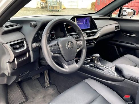 Used 2024 Lexus UX 250h F Sport image 18