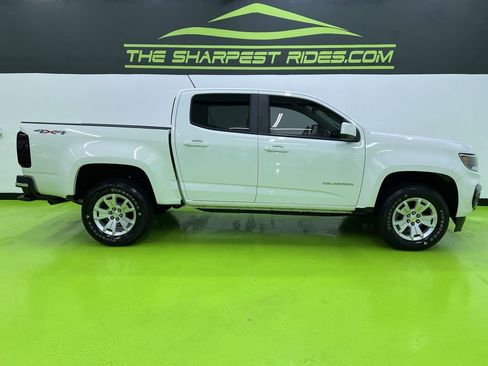 Used 2022 Chevrolet Colorado LT w/ Safety Package AWD/4WD image 11