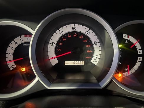 Used 2015 Toyota Tacoma PreRunner image 12