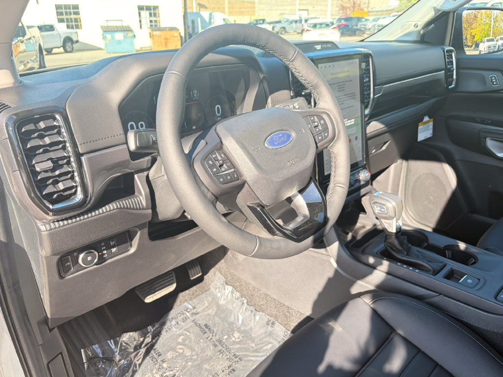New 2026 Ford Ranger Lariat w/ Black Appearance Package AWD/4WD image 19