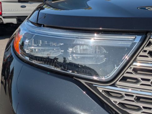 Used 2023 Ford Explorer Limited w/ Equipment Group 301A image 10