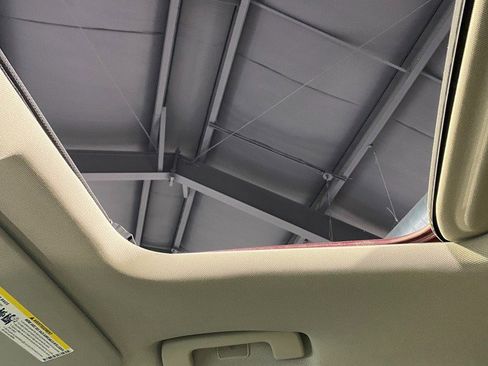 Used 2019 Cadillac Escalade Premium Luxury AWD/4WD image 27