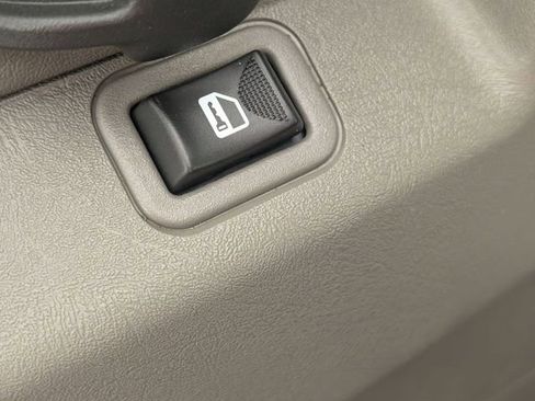 Used 2024 Chevrolet Express 2500 w/ Driver Convenience Package image 12