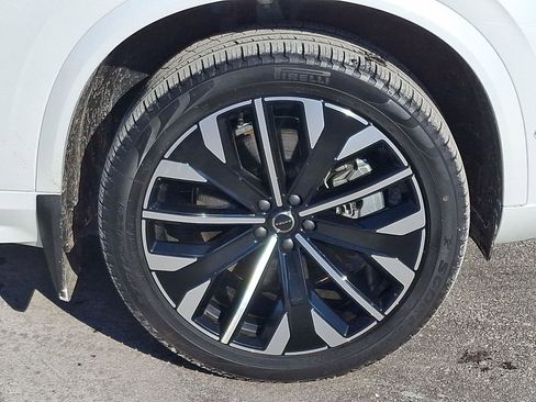 Certified 2025 Volvo XC90 T8 Ultra image 8