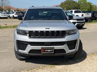 New 2026 Jeep Grand Cherokee 4WD video 3