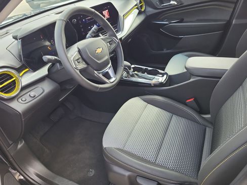 Used 2026 Chevrolet Trax LT w/ Driver Confidence Package FWD image 14