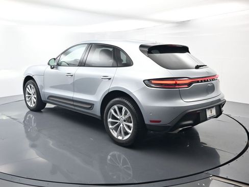 Used 2022 Porsche Macan image 3