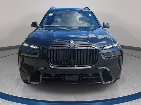 New 2026 BMW X7 xDrive40i w/ Executive Package image 2
