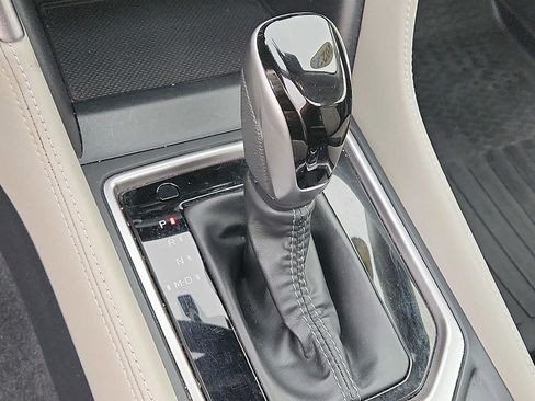 Used 2022 Subaru Forester Limited image 15