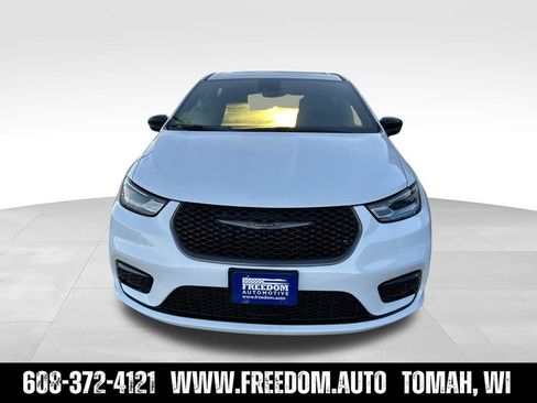 New 2026 Chrysler Pacifica Select FWD image 12