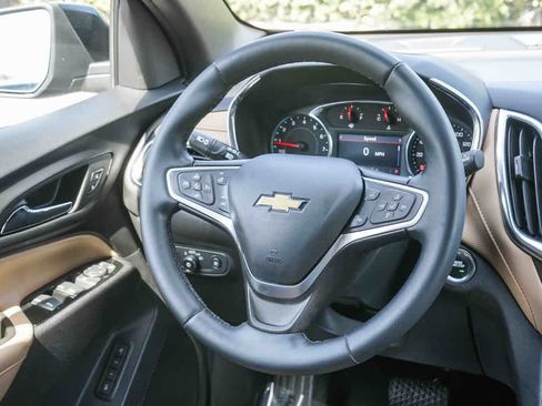 Used 2023 Chevrolet Equinox Premier FWD image 14