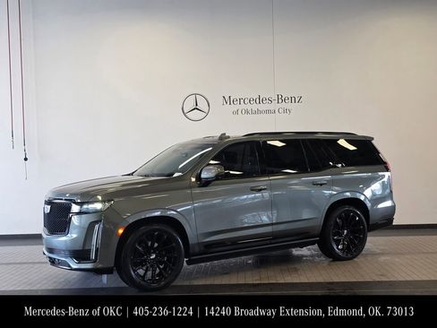 Used 2024 Cadillac Escalade Sport Platinum w/ LPO, ONYX Package AWD/4WD image 1