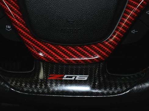 Used 2015 Chevrolet Corvette Z06 w/ 3LZ Preferred Equipment Group image 40