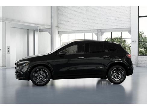 Used 2025 Mercedes-Benz GLA 250 4MATIC image 35