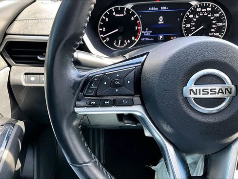 Used 2022 Nissan Altima 2.5 SV w/ SV Premium Package FWD image 47