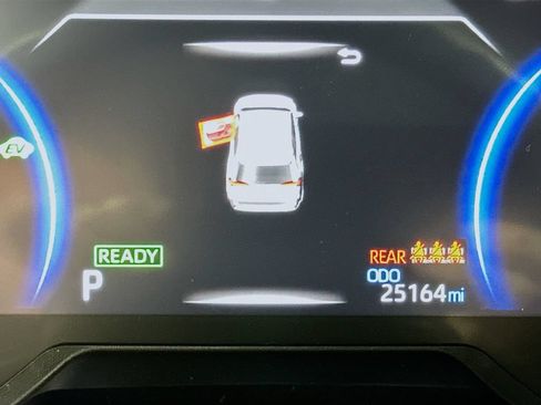 Used 2024 Toyota RAV4 LE AWD/4WD image 15