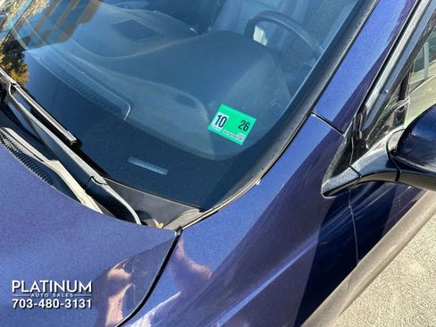 Used 2017 Honda Pilot Touring image 10