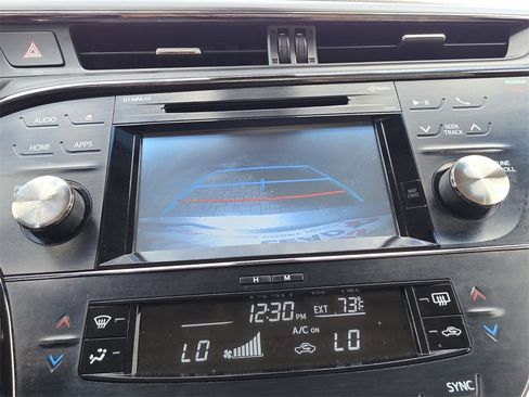 Certified 2018 Toyota Avalon XLE Premium image 32