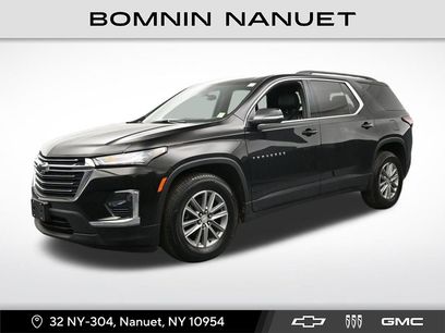 Used 2023 Chevrolet Traverse LT