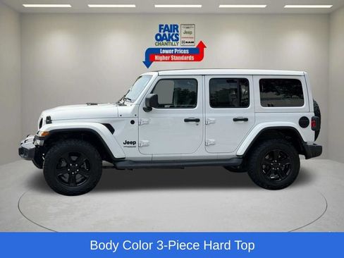 Used 2021 Jeep Wrangler Unlimited Sahara AWD/4WD image 12
