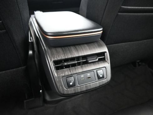 Used 2024 Nissan Ariya AWD image 20