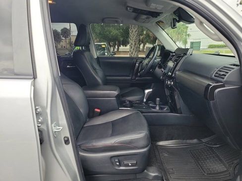 Used 2021 Toyota 4Runner TRD Off-Road Premium AWD/4WD image 10