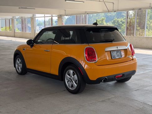 Used 2015 MINI Cooper 2-Door Hardtop FWD image 7