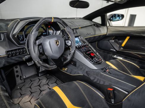 Used 2016 Lamborghini Aventador LP 750-4 Superveloce AWD/4WD image 26