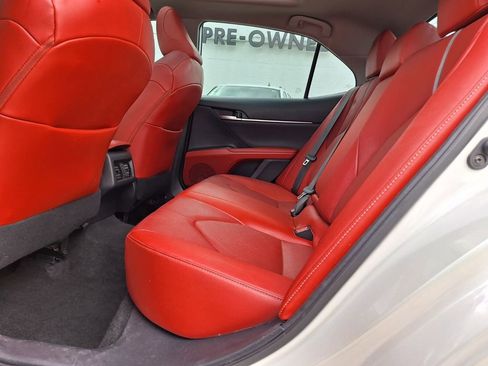 Used 2021 Toyota Camry XSE image 10