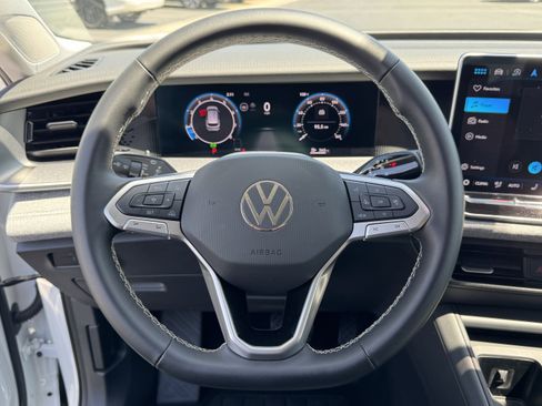 Used 2025 Volkswagen Tiguan S FWD image 18