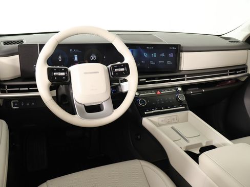 Certified 2026 Hyundai Santa Fe SEL FWD image 2
