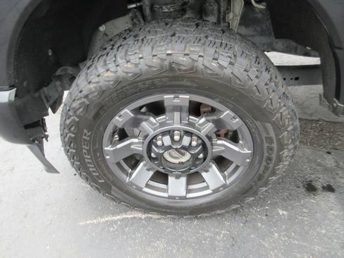 Used 2023 Ford F250 XLT w/ XLT Premium Package AWD/4WD image 16