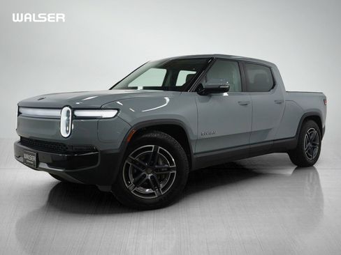 Used 2025 Rivian R1T Adventure image 1