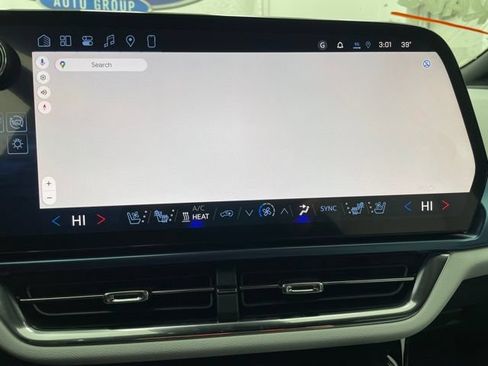 New 2026 Chevrolet Equinox EV LT w/ Convenience Package II FWD image 5