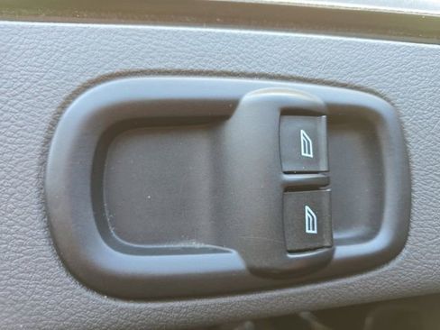 Used 2023 Ford Transit 350 XLT image 30