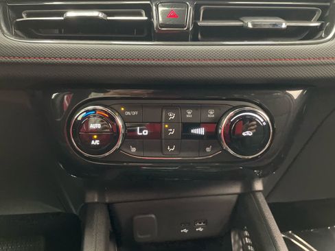 Used 2026 Chevrolet TrailBlazer RS w/ Convenience Package AWD/4WD image 5