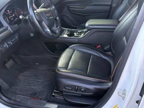 Used 2021 GMC Acadia AT4 w/ Technology Package AWD/4WD image 5