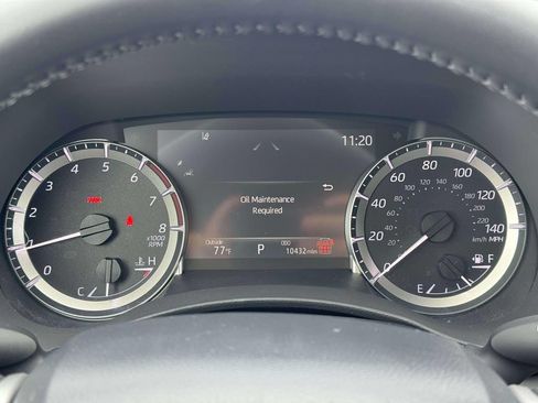 Used 2025 Toyota Highlander LE AWD/4WD image 27