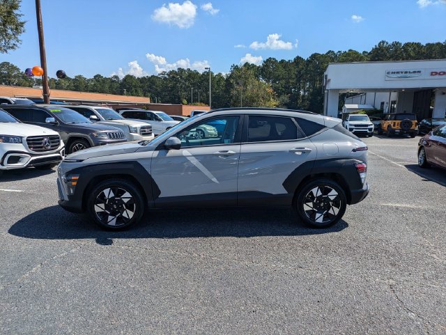 Used 2025 Hyundai Kona SEL FWD image 8