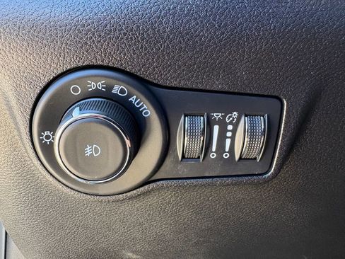 Used 2022 Jeep Compass Trailhawk w/ Trailhawk Convenience Group image 21