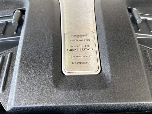 Used 2023 Aston Martin DBX Base image 12